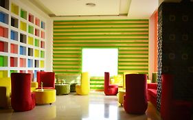 Parrotel Beach Resort